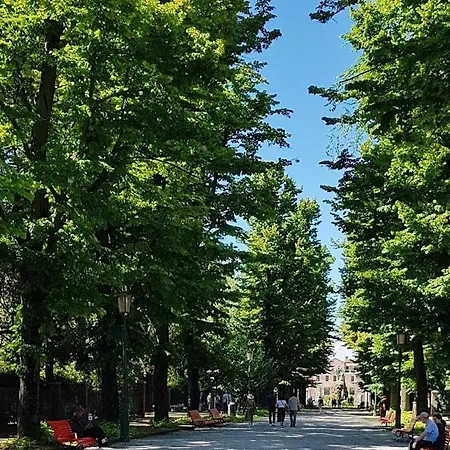 Giardini Biennale Венеция